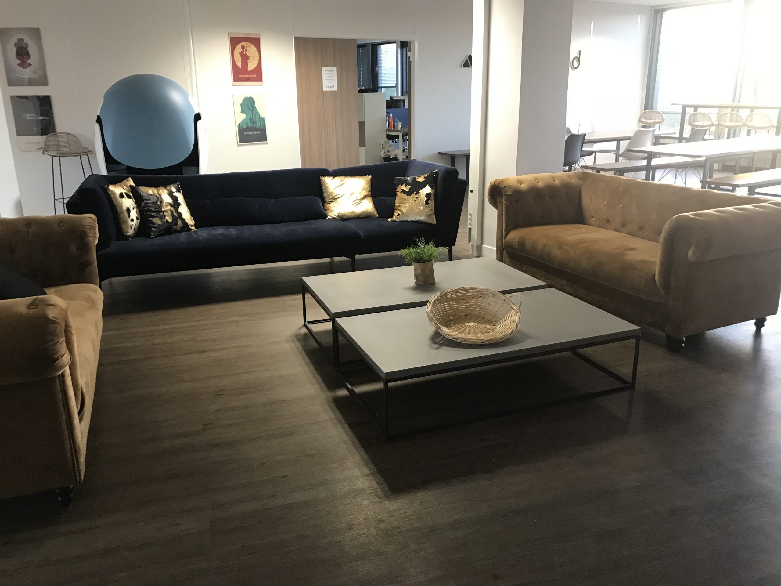 mobilier-et-decoration-pour-open-space-scaled-1